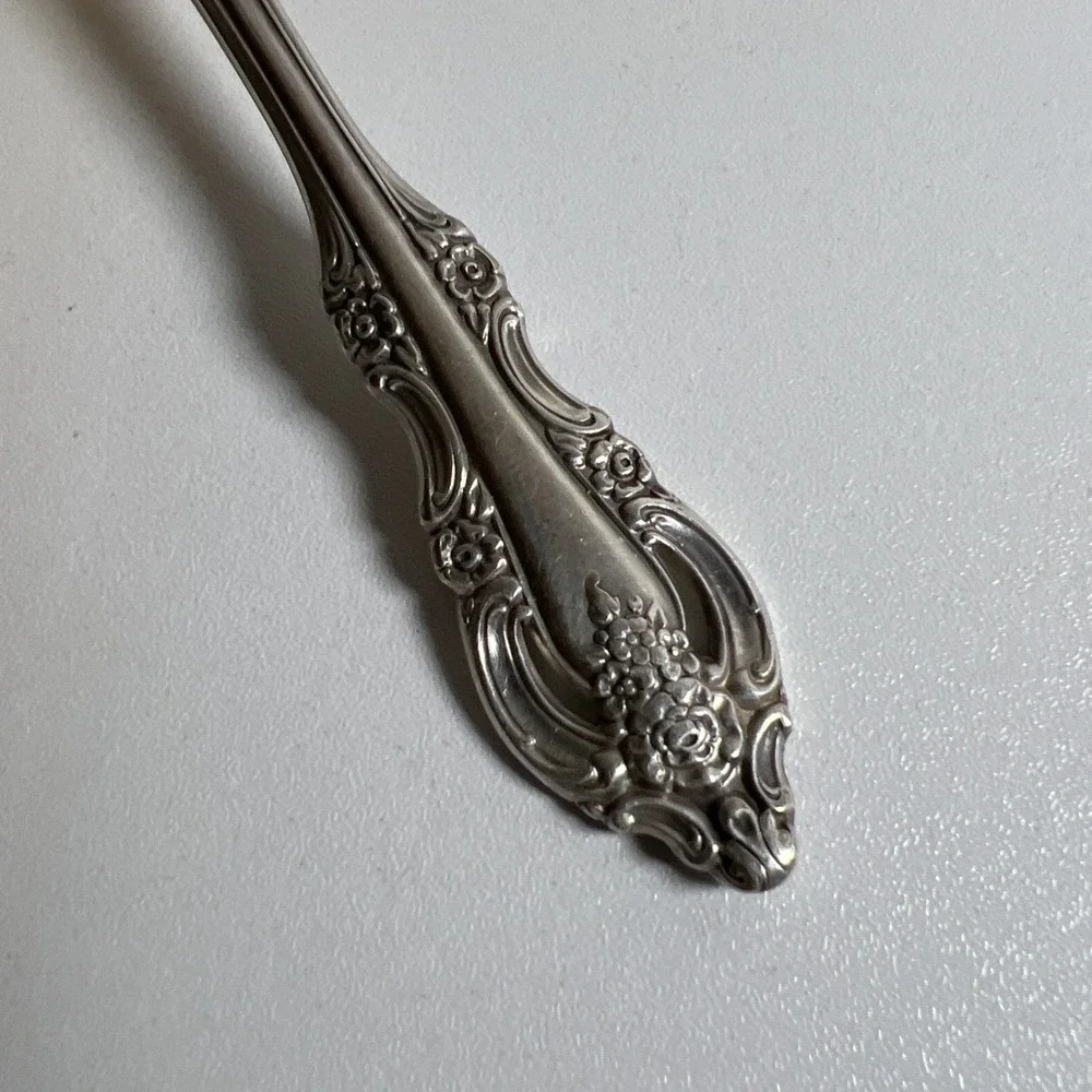 Oneida Community SILVER ARTISTRY Dessert‎ Spoon 6 7/8